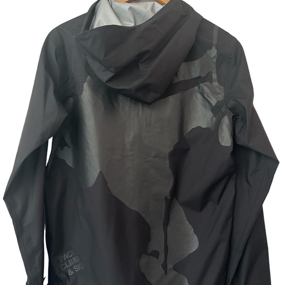 Junya Watanabe Other - JUNYA WATANANBE MAN NORTHFACE LIGHTWEIGHT JACKET WITH REFLECTIVE DETAIL DESIGN